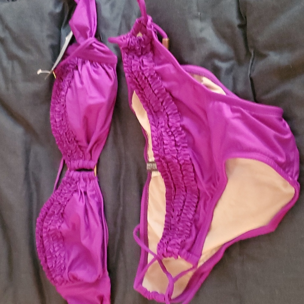 Bathing suit